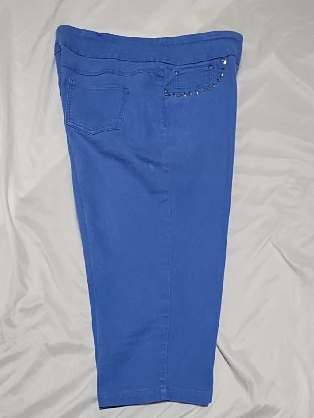 Ruby Rd. Cobalt Blue Capris With Metal Embellishments.Sz 16